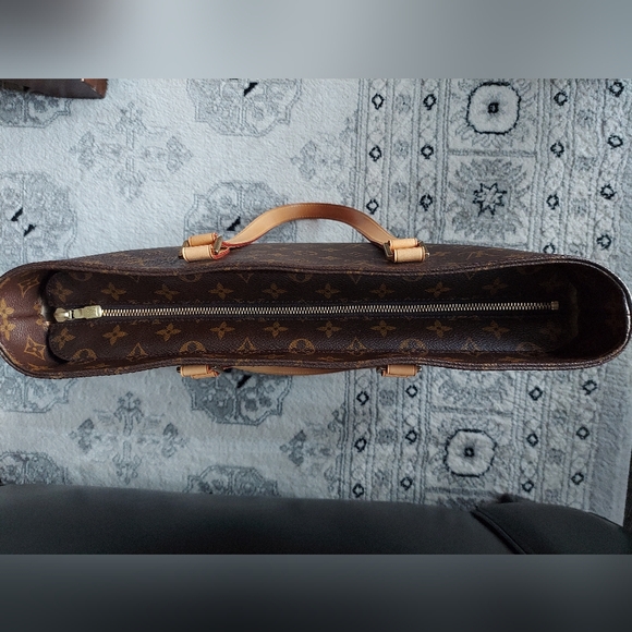 Louis Vuitton Monogram Luco Tote - Picture 16 of 16